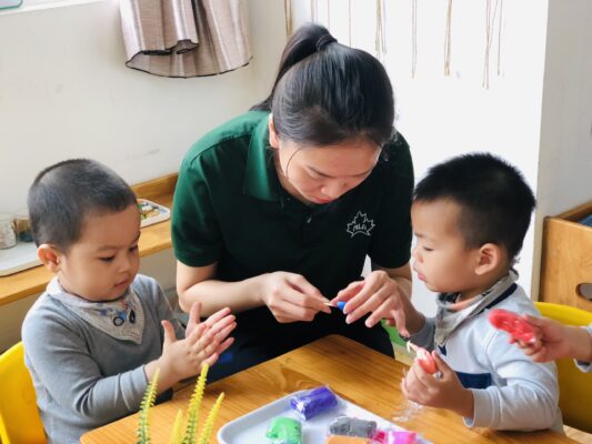 Chủ đề Mỹ thuật